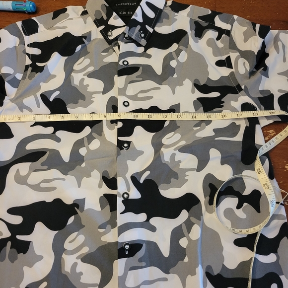 Mens Camo Print Button Down - Picture 7 of 7